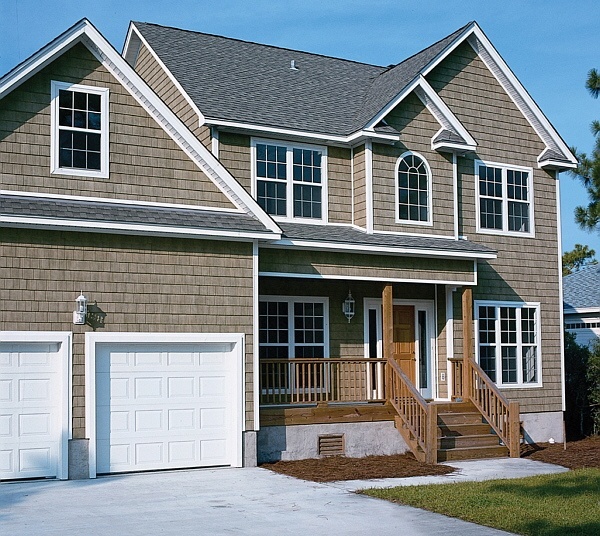 Exterior Portfolio Vinyl Siding – Color: Driftwood – Style: Hand Split Shake.